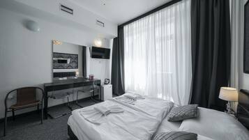 Standard Double Room | Desk, blackout drapes, free WiFi, bed sheets