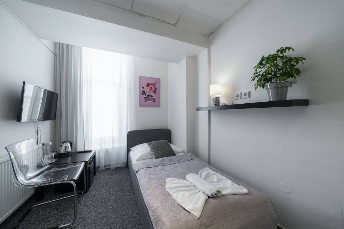 Economy Single Room