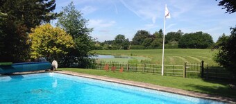 Whitethorn Bed and Breakfast