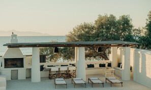 Exterior - Damma Beachfront Luxury Villa (Santorini)