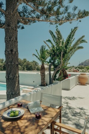 Terrace/patio - Damma Beachfront Luxury Villa (Santorini)