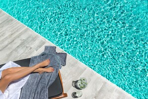 Outdoor pool - Damma Beachfront Luxury Villa (Santorini)