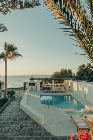 Exterior - Damma Beachfront Luxury Villa (Santorini)