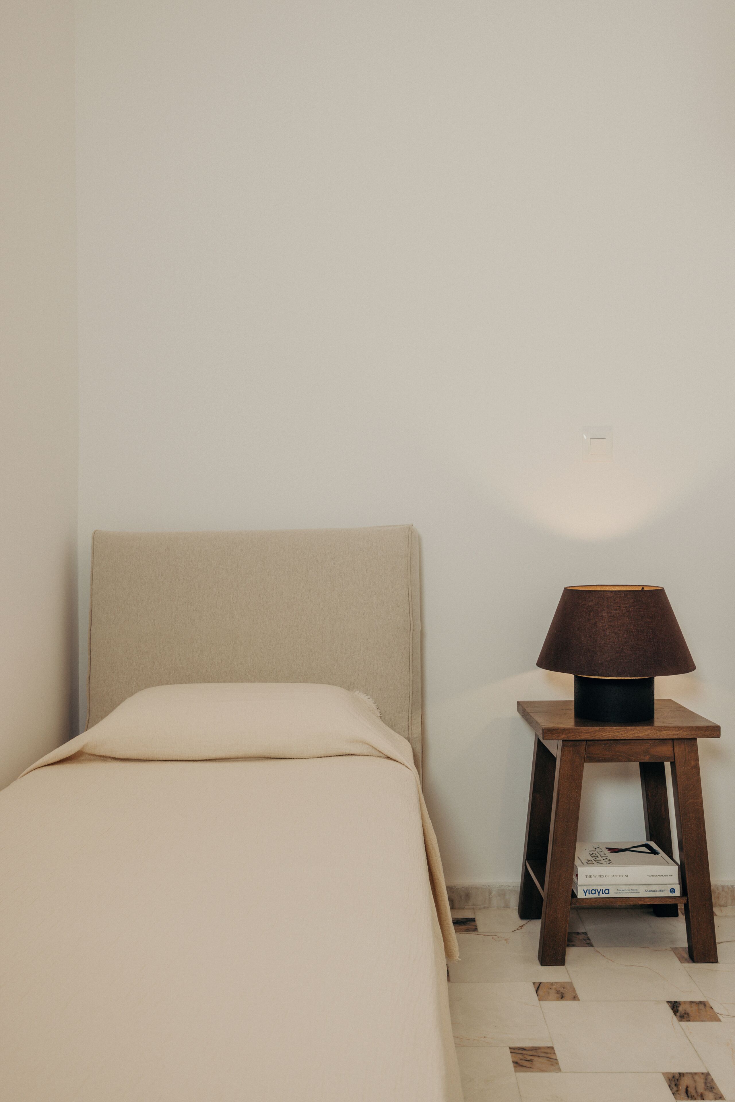 4 bedrooms, in-room safe, desk, iron/ironing board