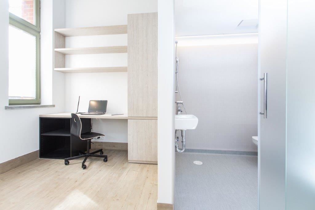 double room | desk, free wifi