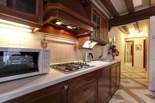 Appartamento, 2 camere da letto | Cucina privata | Frigorifero con congelatore, piano cottura, bollitore elettrico
