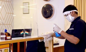 Lobby - Hotel Honey Lodging (Pune)