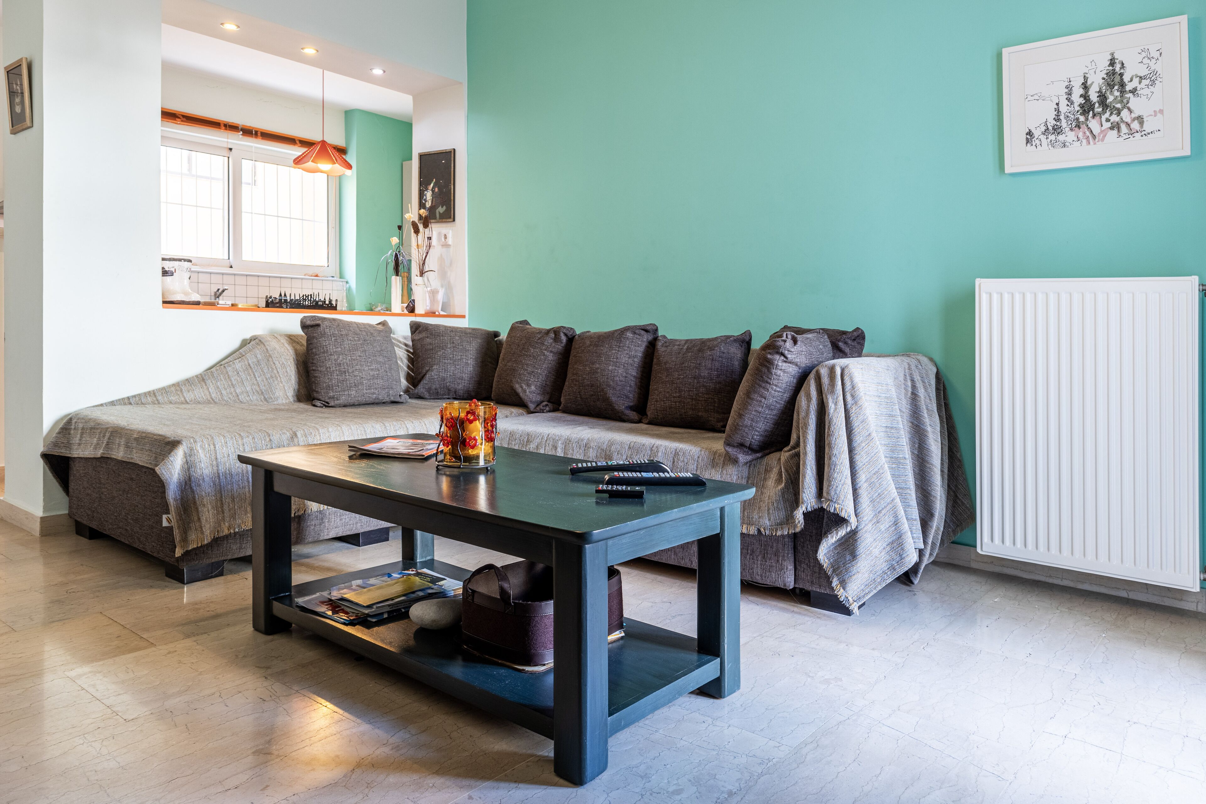 Nhà, 2 phòng ngủ | Khu phòng khách | TV màn hình phẳng 