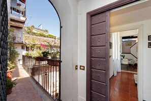 Apartment, 2 Bedrooms | Room amenity - Montevecchio 2 - WR Apartments (Rome)