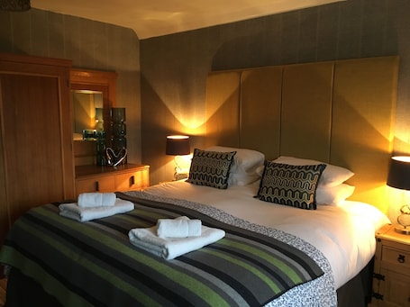Superior Super-King Size Room | Allergikerbettwaren, individuell dekoriert, individuell eingerichtet. The Inn On The Moor Hotel