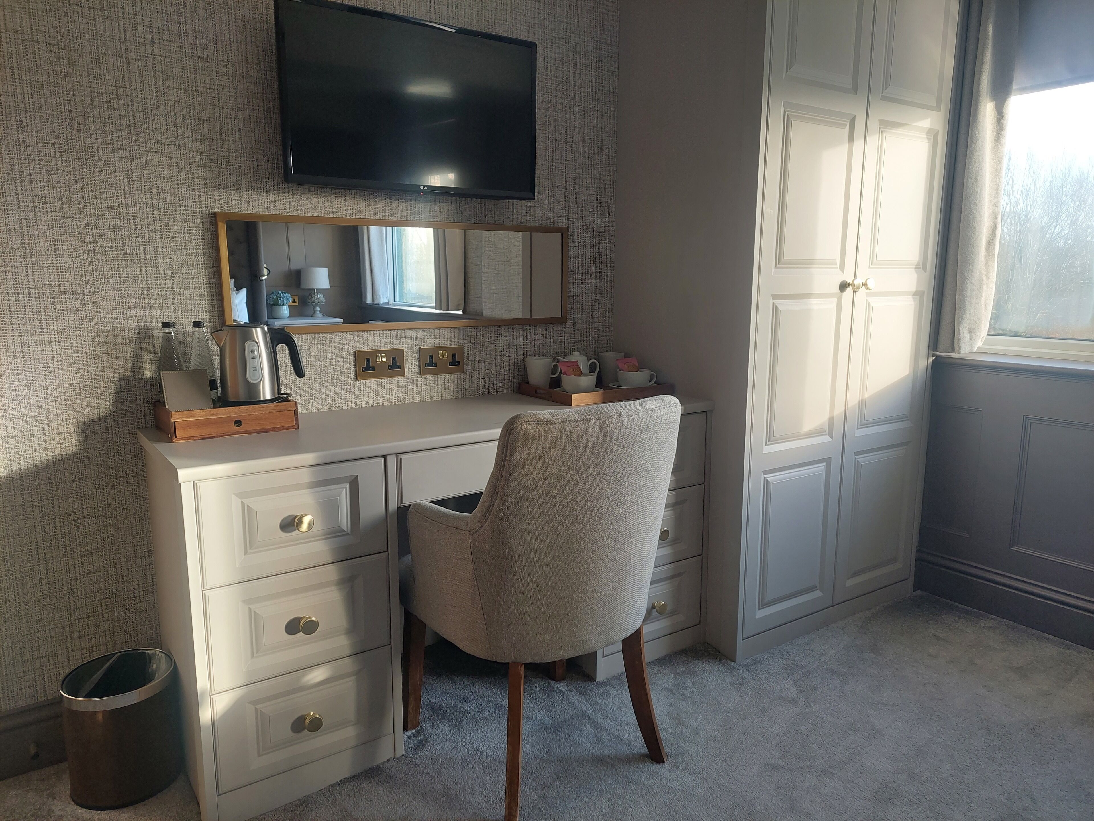 superior king size room | 1 bedroom, hypo-allergenic bedding, individually decorated