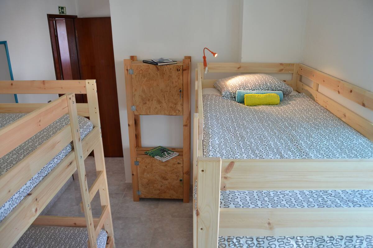4 bedrooms, in-room safe, free WiFi, bed sheets