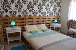 4 bedrooms, in-room safe, free WiFi, bed sheets