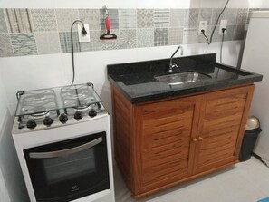 Classic Apartment | Private kitchen - Praialar Apartamentos (Ubatuba)