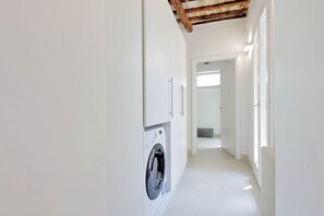 Laundry room - Reginella - WR Apartments (Rome)