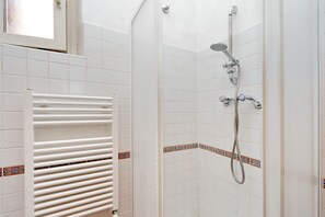 Apartment, 2 Bedrooms | Bathroom shower - Romalibera - WR Apartments (Rome)