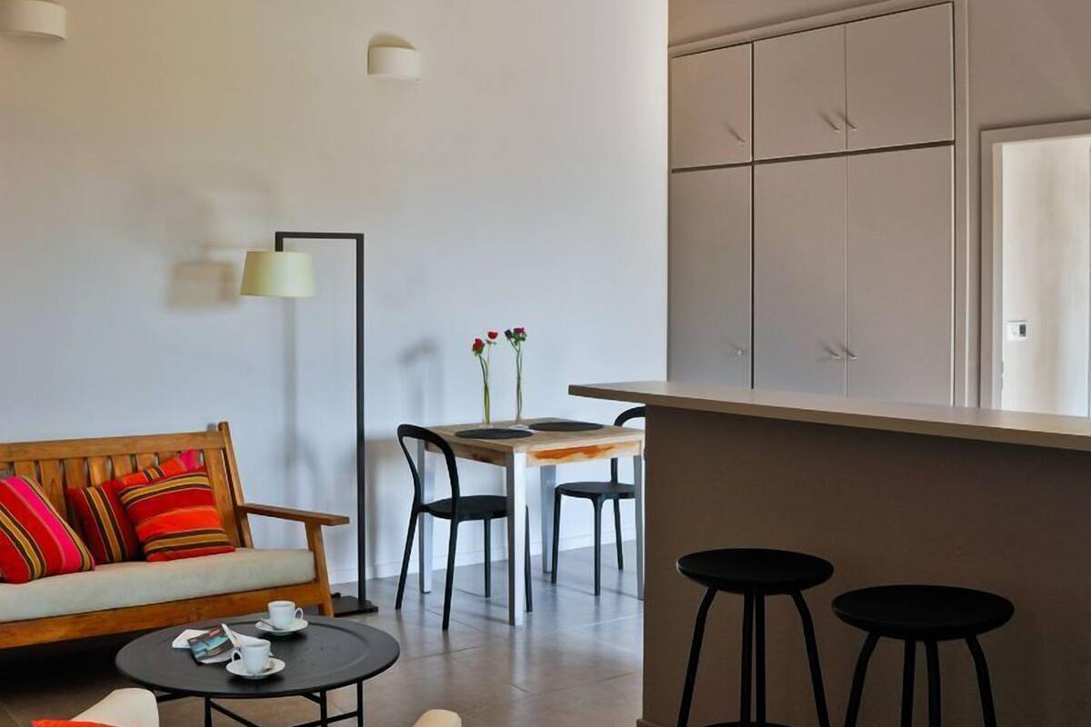 Apartment (Syrah) | Living room