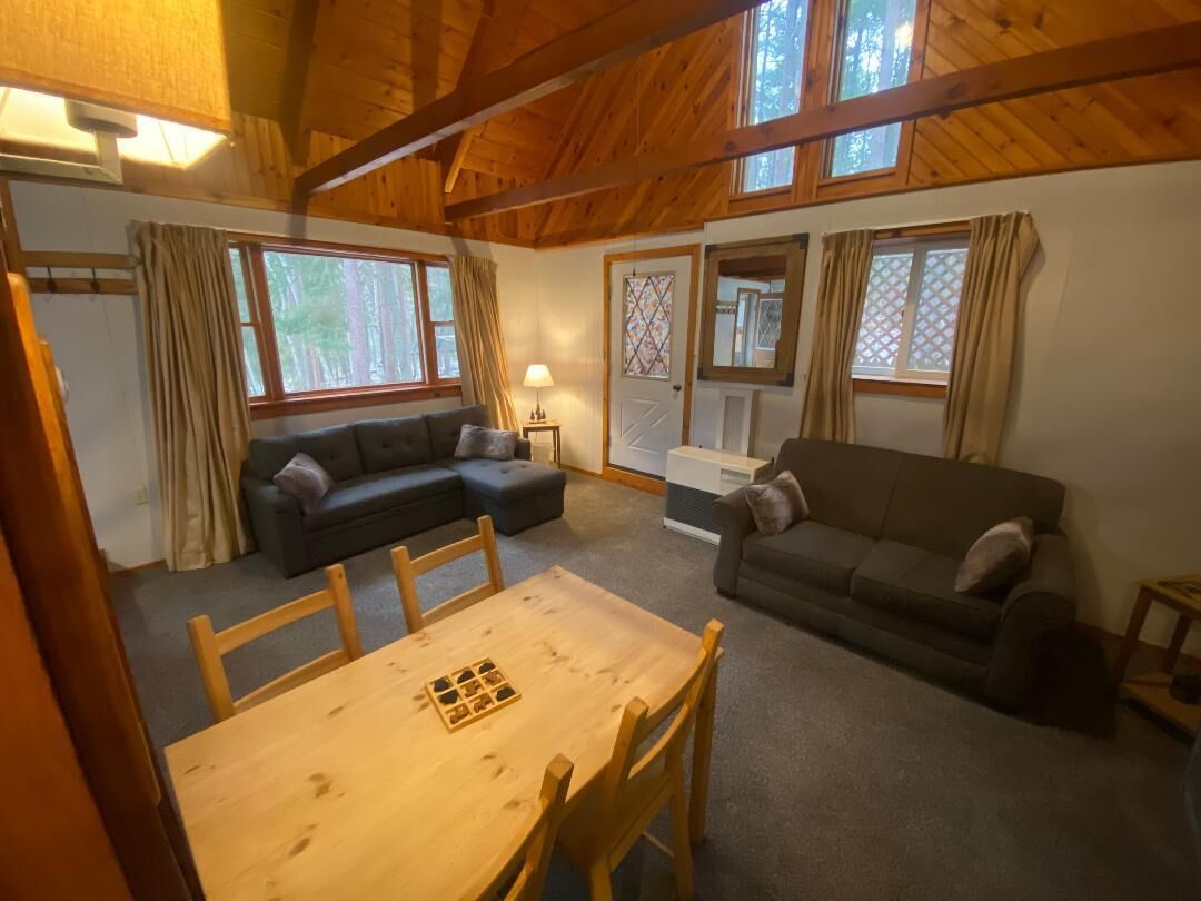 電視、壁爐、乒乓球設施