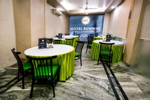 Restaurant - hotel runway (New Delhi)