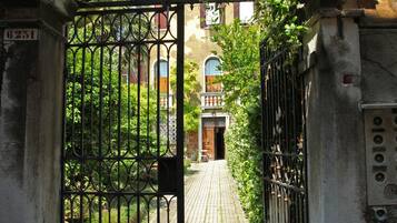 Gallery Duplex, 4 Bedrooms | View from room