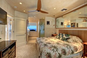 2 bedrooms, in-room safe, desk, iron/ironing board