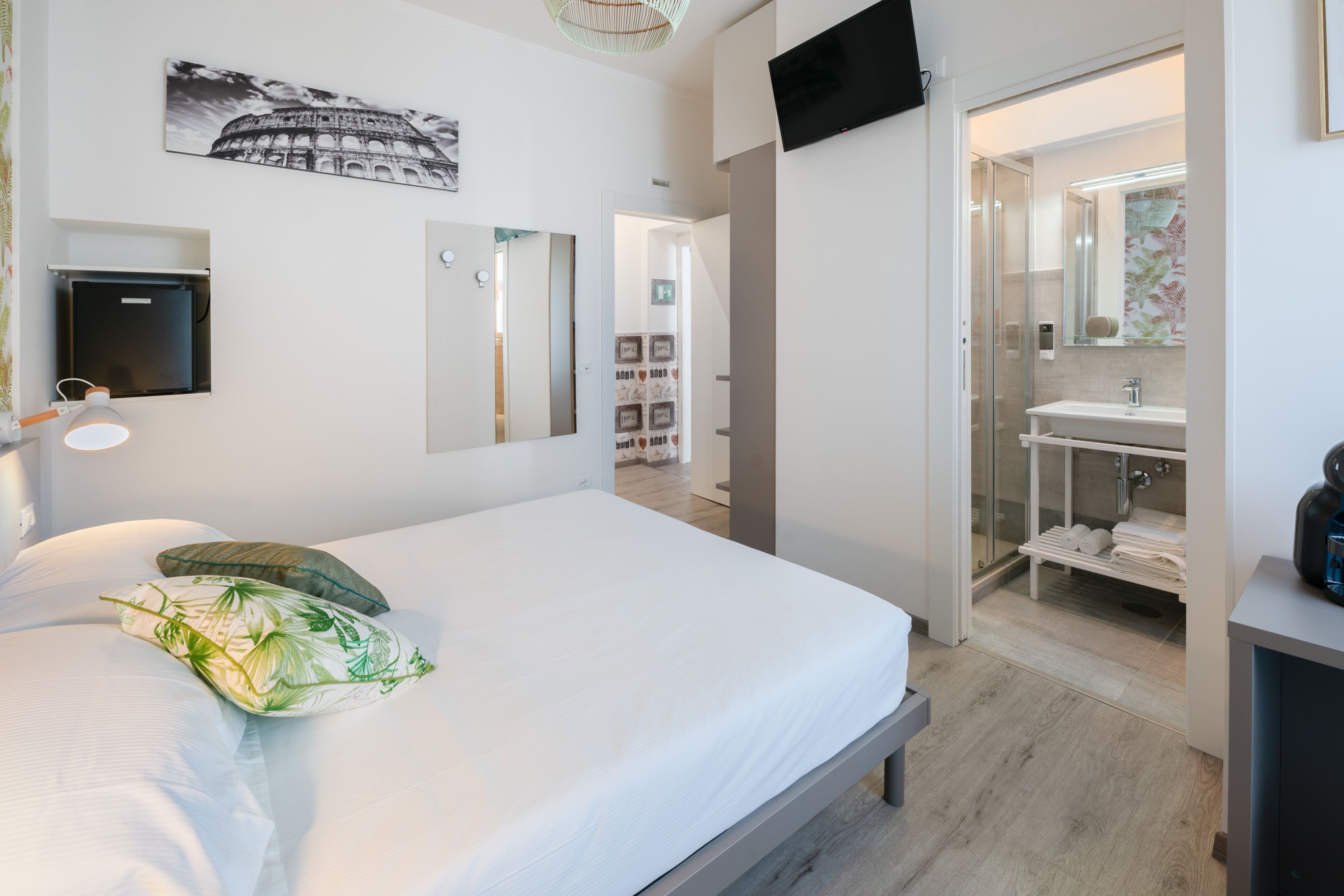 Comfort Double Room | Premium bedding, down comforters, minibar, desk