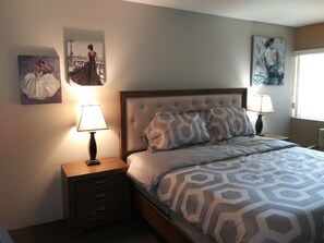 1 bedroom, WiFi, bed sheets - Newly redone, in the heart of Scottsdale (Scottsdale)