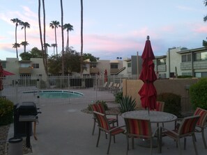 Outdoor dining - Newly redone, in the heart of Scottsdale (Scottsdale)