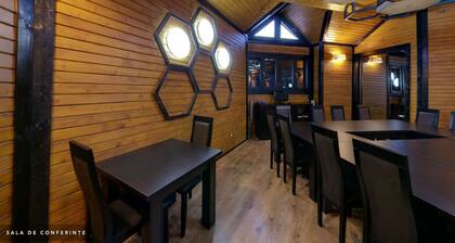 Hillden Lodge & Restaurant