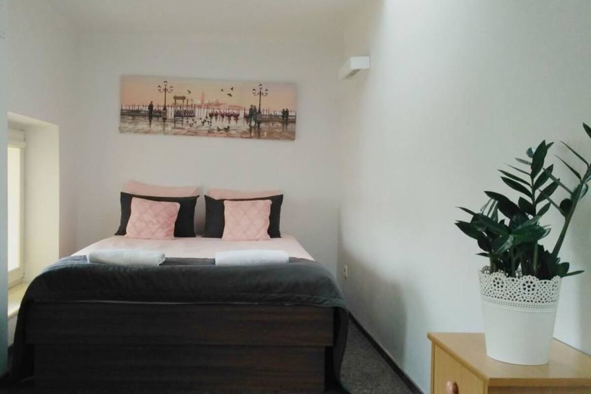 Apartment (Plac Konstytucji 6 m 136) | Iron/ironing board, WiFi (free), bed sheets
