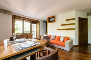 Studio, 1 Bedroom (Zlota 79 m.6) | Living area | Flat-screen TV - Downtown Apartments (Warsaw)