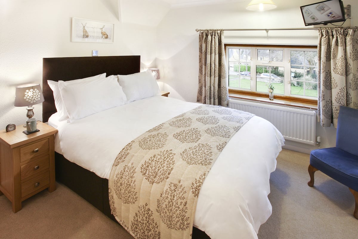 Rollaway beds, free WiFi