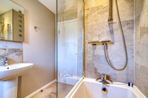 Ensemble baignoire-douche