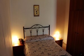 Basic Double Room | Free WiFi - B&B Il Ristoro Del Viandante (Caulonia)