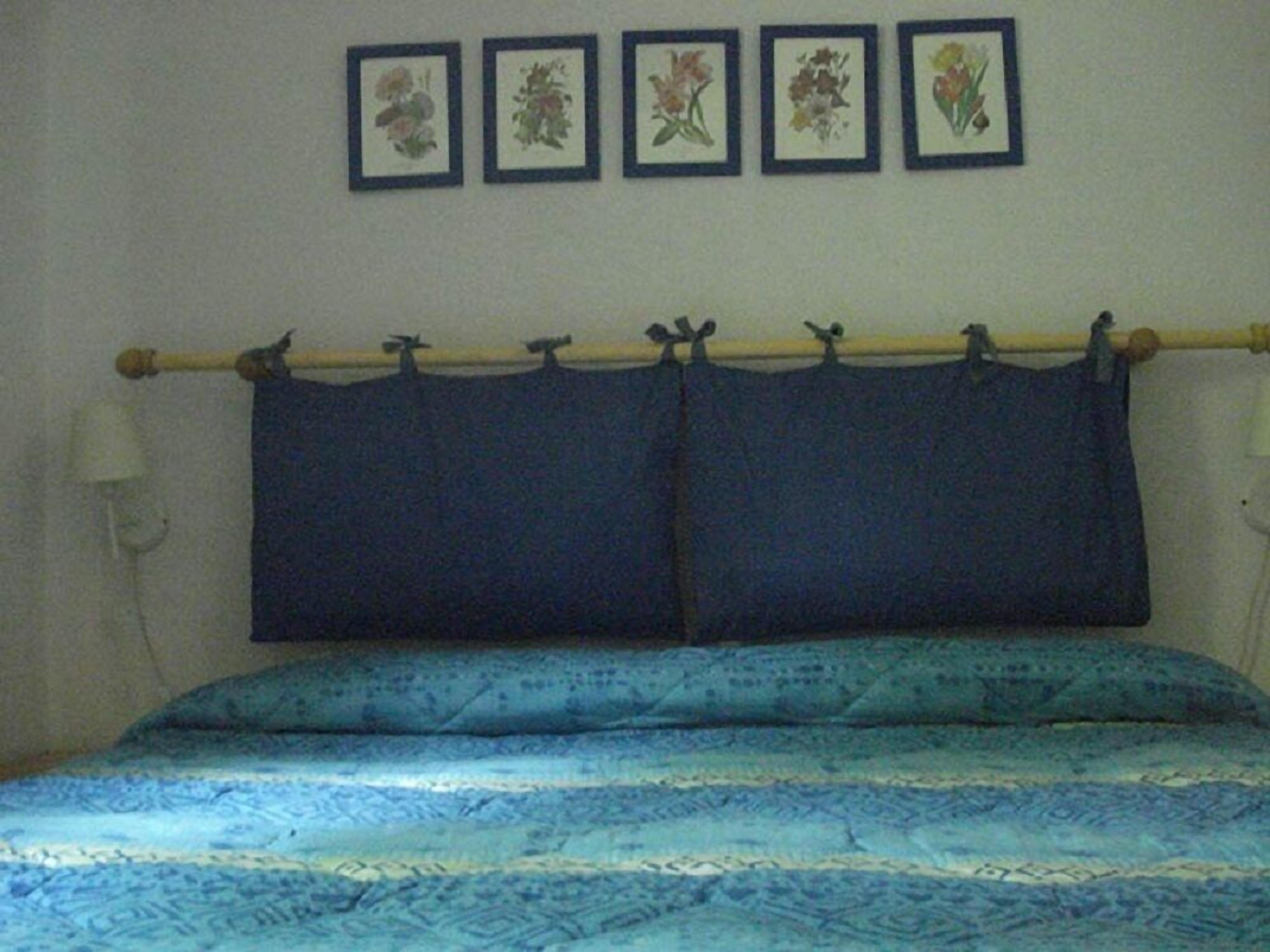 Lits bébé (en supplément), draps fournis