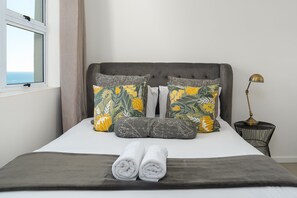 Comfort Apartment, 2 Bedrooms, Balcony, Sea View | 2 bedrooms, desk, blackout drapes, iron/ironing board - Oceana 30 (Cape Town)