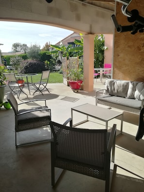 Terrace/patio - Gîte le Pavachon (Les Epesses)
