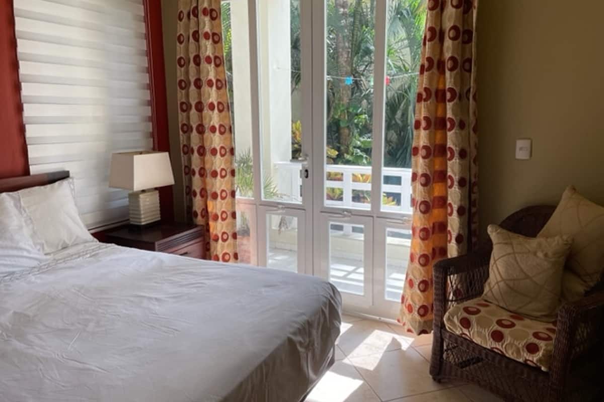 family condo, multiple beds, non smoking (211) | in-room safe, individually decorated, individually furnished, free wifi