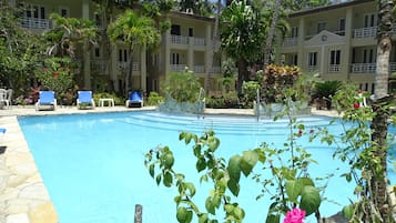 Outdoor pool, open 8 AM to 10 PM, sun loungers