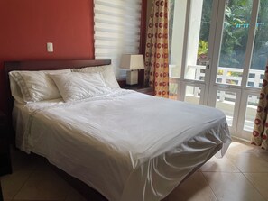 Family Condo, Multiple Beds, Non Smoking (211)