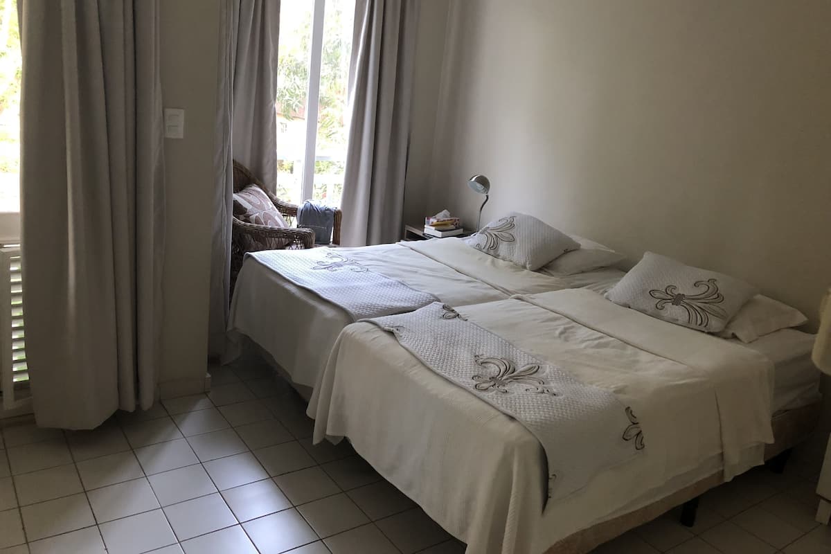 Condo tiện nghi đơn giản, nhiều giường, không hút thuốc (411) | Két bảo mật tại phòng, trang trí khác biệt
