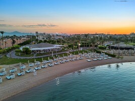 Private beach, sun loungers, beach umbrellas, beach towels