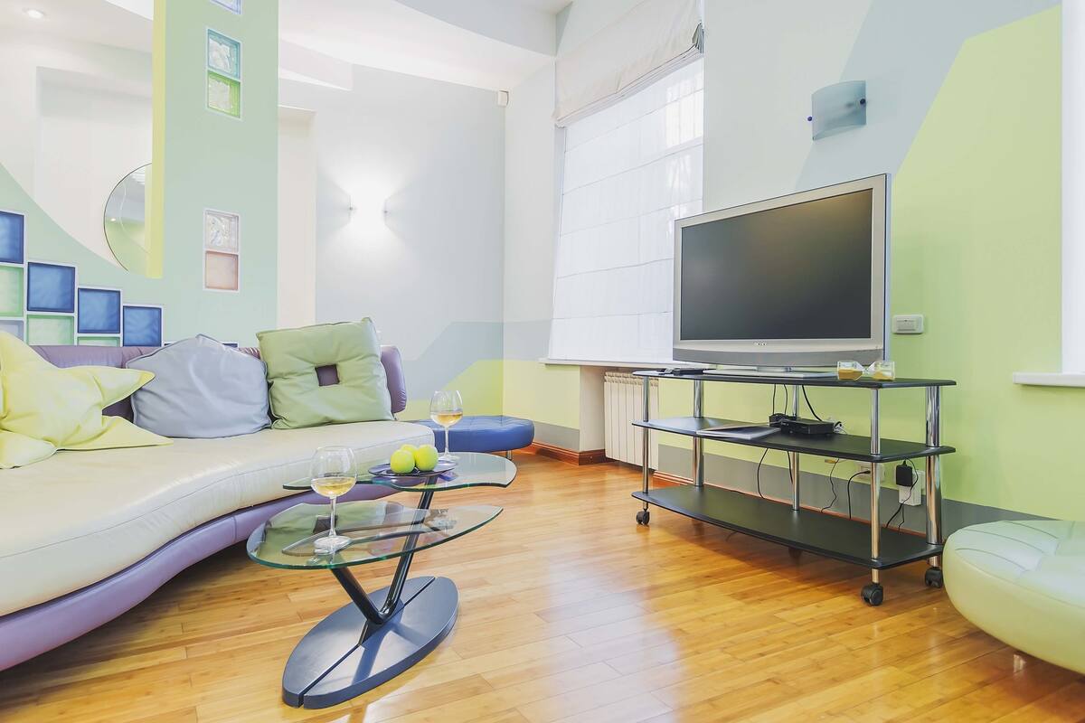 Exclusive-Apartment, 3 Schlafzimmer | Bügeleisen/Bügelbrett, kostenloses WLAN, Bettwäsche