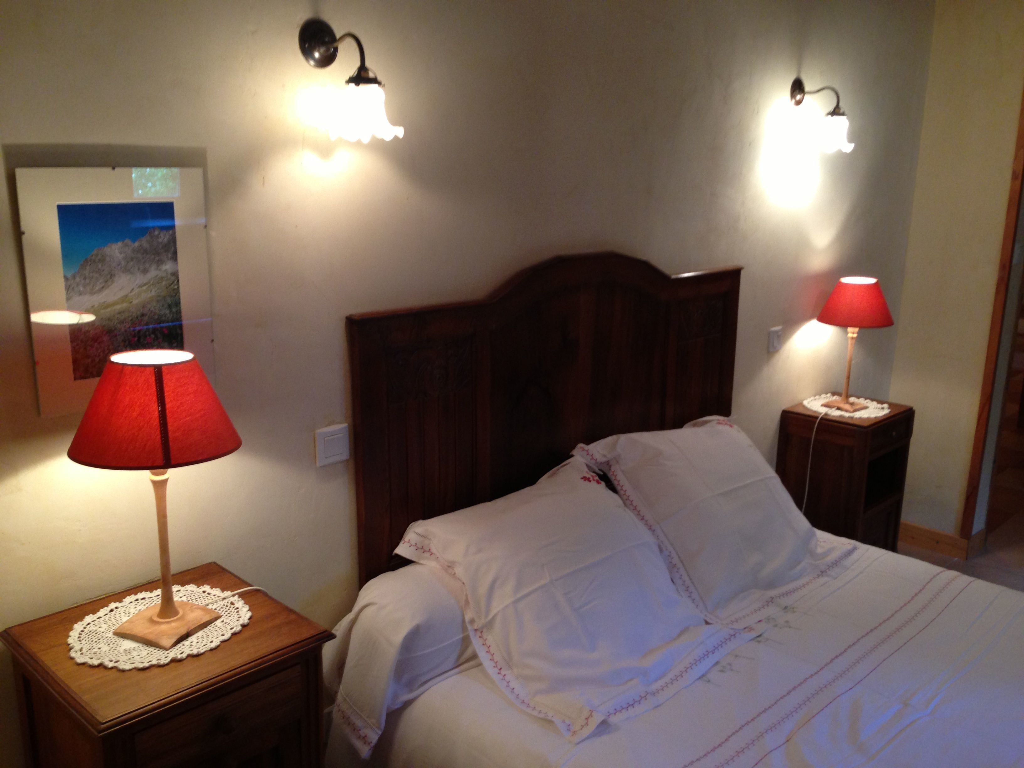 Doppelzimmer | Individuell dekoriert, individuell eingerichtet, Bügeleisen/Bügelbrett