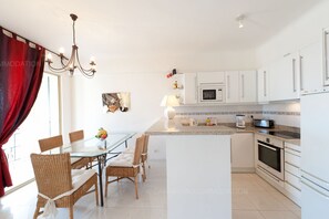 Dishwasher, electric kettle