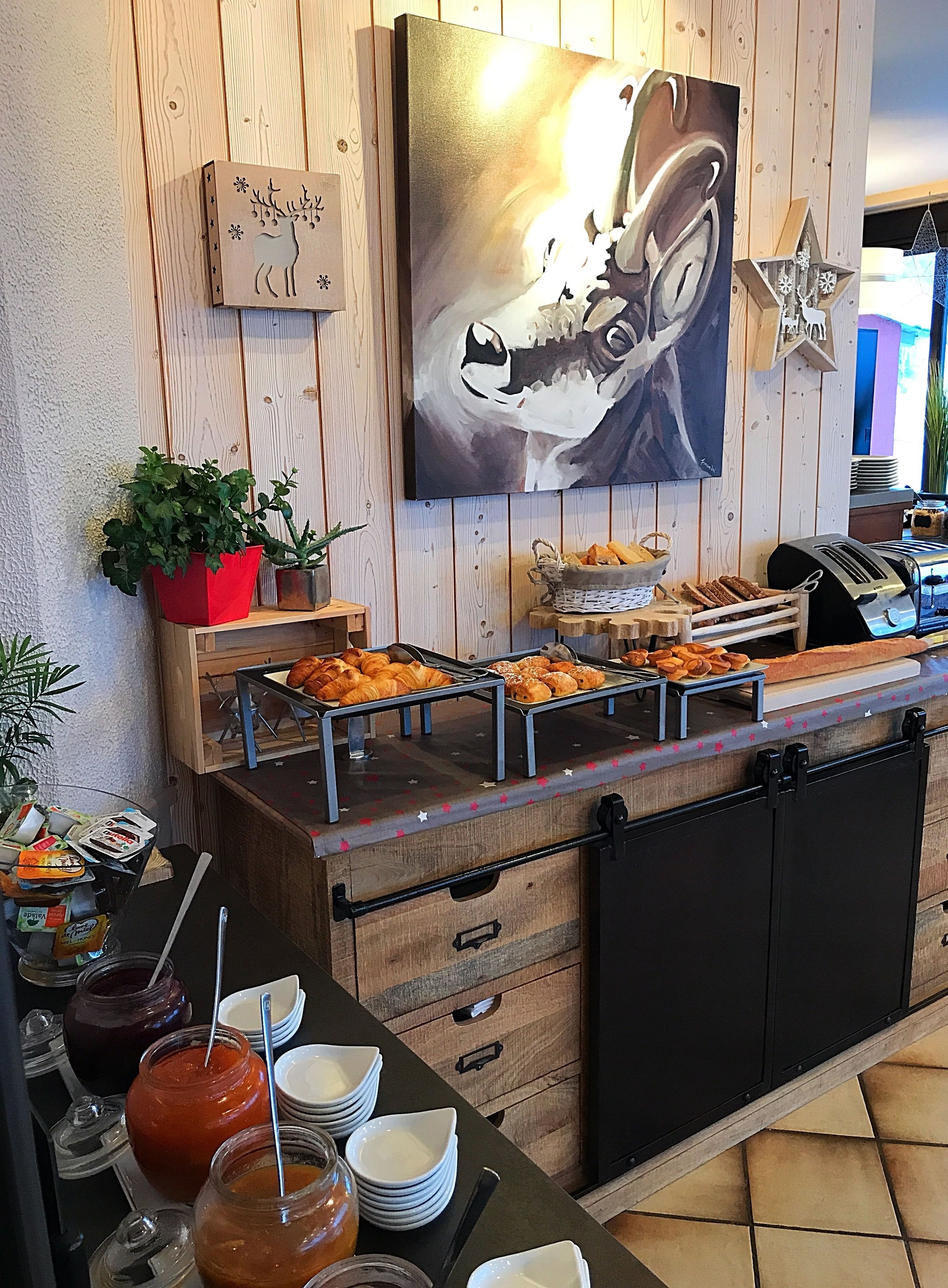 daily buffet breakfast (eur 11.50 per person)