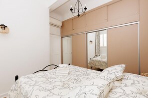1 chambre, fer et planche à repasser, Wi-Fi gratuit, draps fournis