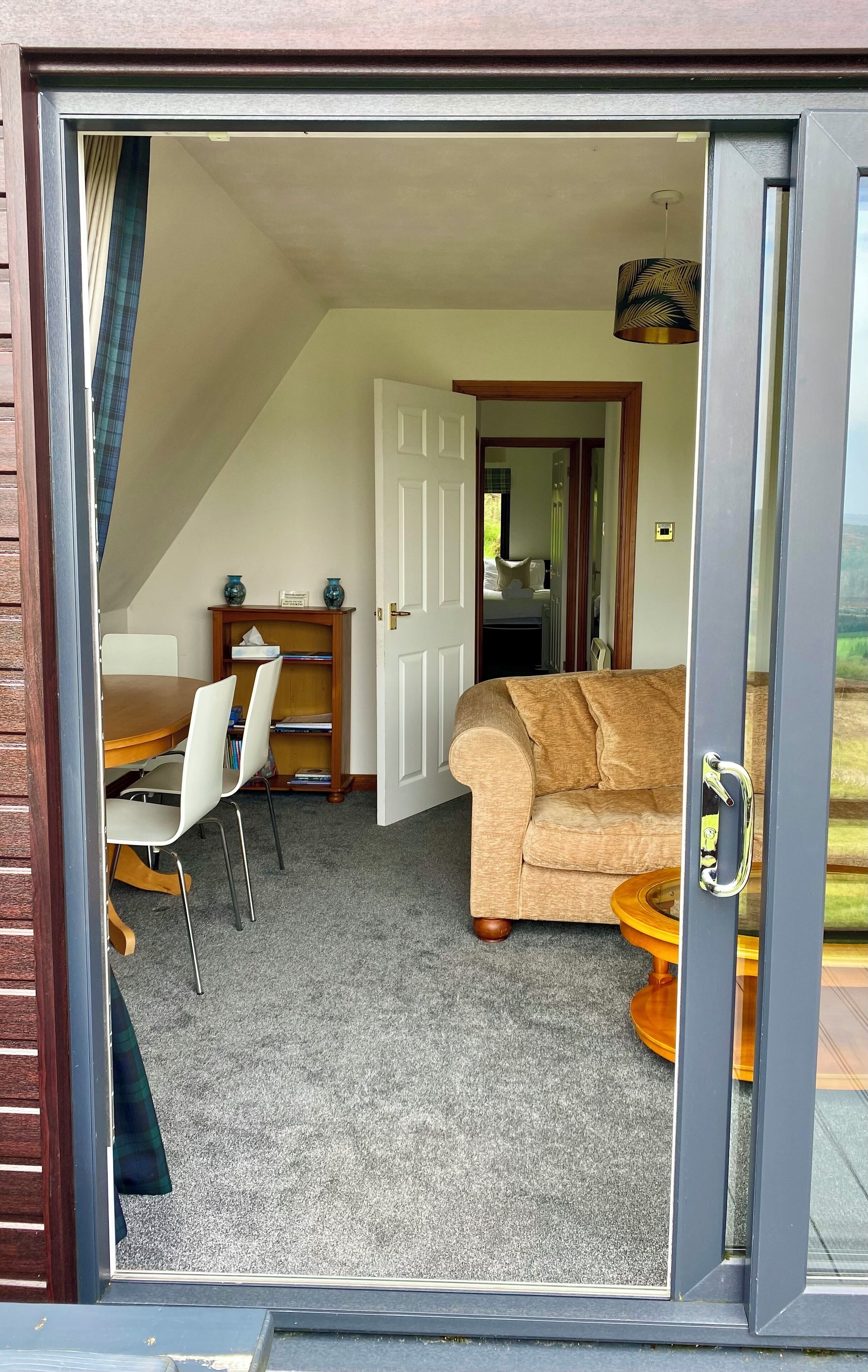 Lodge Glen Oykel, 2 Bedrooms | Living area | Flat-screen TV