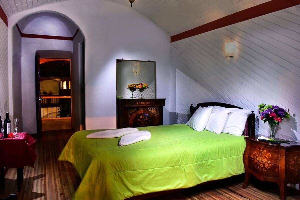 In-room safe, desk, iron/ironing board (on request), free WiFi