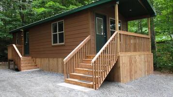 Cottage, 2 Bedrooms (No Linens Included) | 2 bedrooms